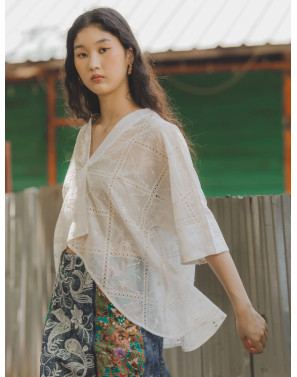 Tomoe Overized Kebaya